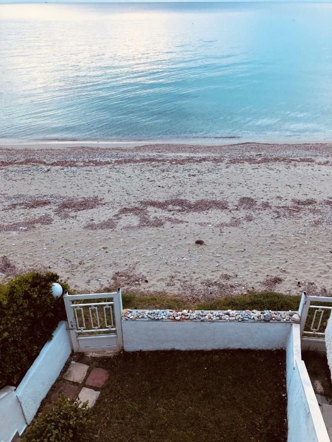 Seafront Maisonette In Fourka Exterior photo